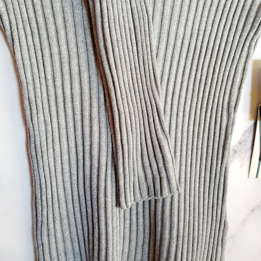 COURT & ROWE Metallic Mockneck Ribbed Sweater - Picture 4 of 6